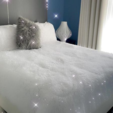 Moh Ville Guest House Масеру Екстериор снимка