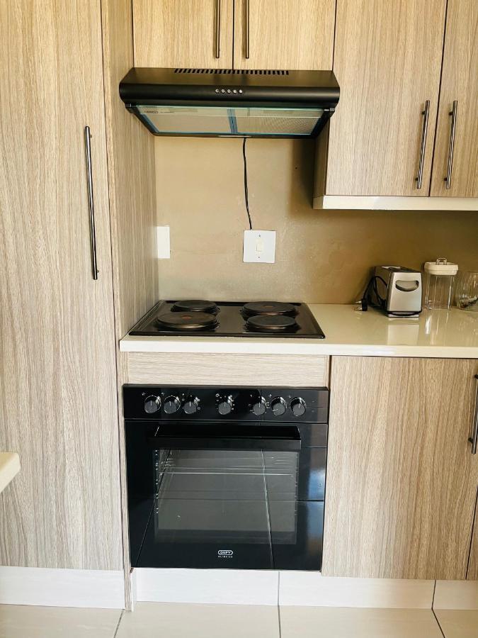 Moh Ville Guest House Масеру Екстериор снимка