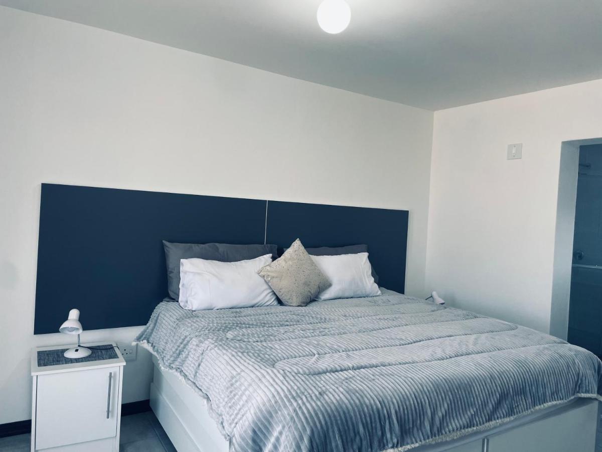 Moh Ville Guest House Масеру Екстериор снимка