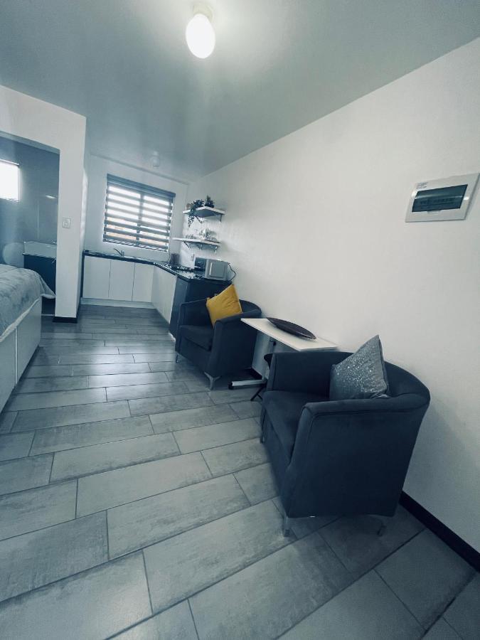 Moh Ville Guest House Масеру Екстериор снимка