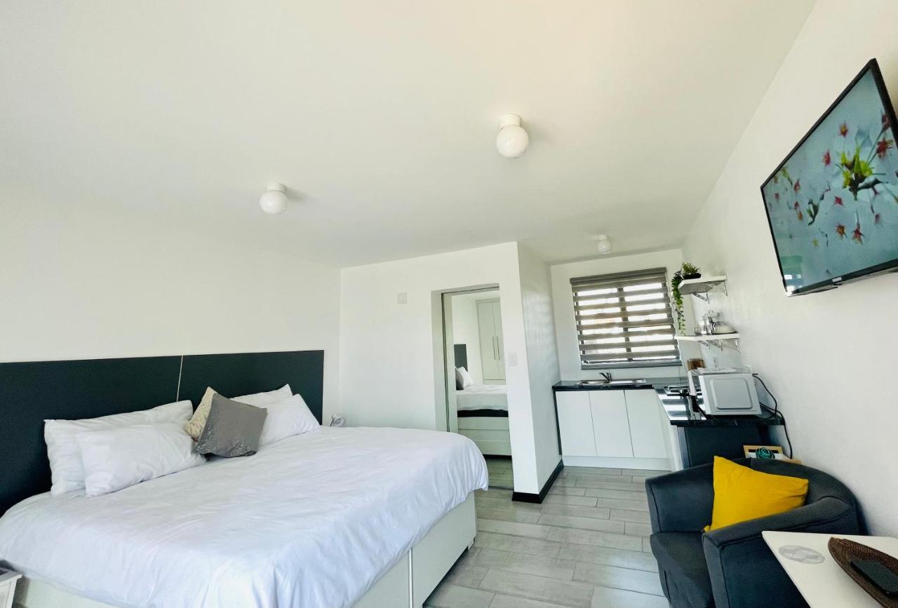 Moh Ville Guest House Масеру Екстериор снимка